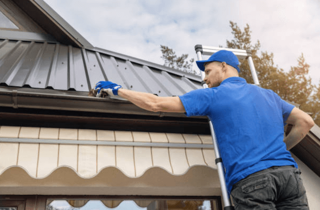 gutter cleaning wauwatosa